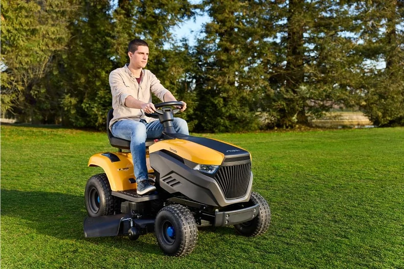 Tracteur tondeuse thermique